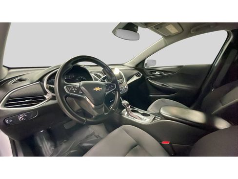 Used 2024 Chevrolet Malibu RS FWD image 11