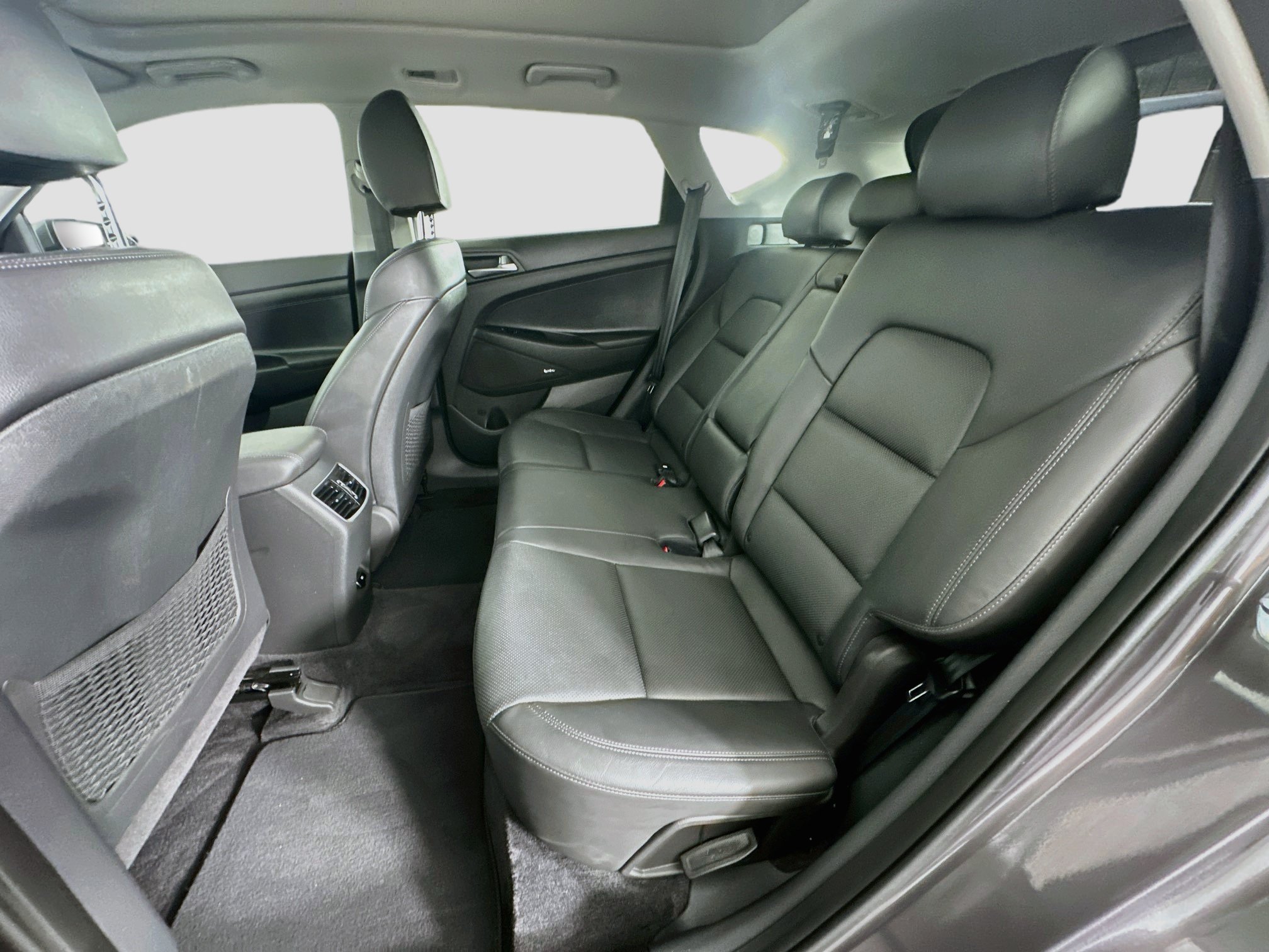 Used 2021 Hyundai Tucson Ultimate w/ Cargo Package FWD image 29