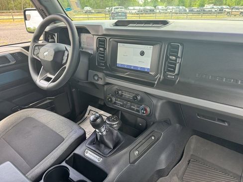 Used 2022 Ford Bronco 2-Door w/ Sasquatch Package AWD/4WD image 18