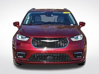 Used 2021 Chrysler Pacifica Touring-L video 2