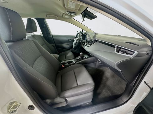 Used 2023 Toyota Corolla LE FWD image 30