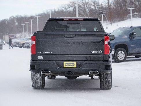 Used 2022 Chevrolet Silverado 1500 High Country w/ High Country Premium Package image 4