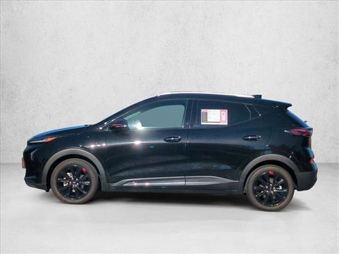Used 2023 Chevrolet Bolt EUV Premier w/ Redline Edition image 9