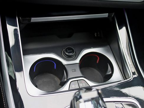 Used 2019 BMW X7 xDrive40i w/ Premium Package AWD/4WD image 33