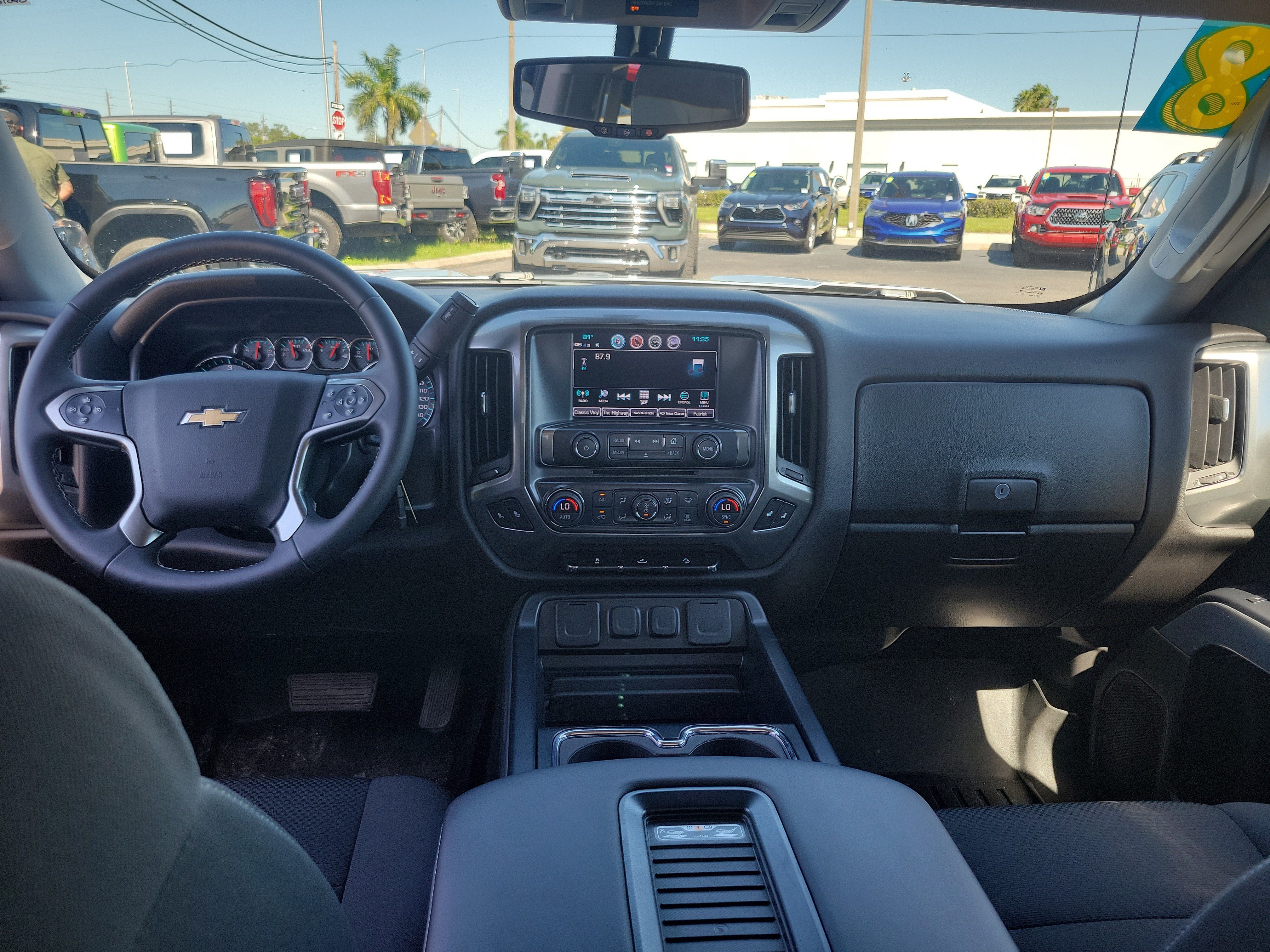 Used 2018 Chevrolet Silverado 1500 LT w/ All Star Edition AWD/4WD image 18