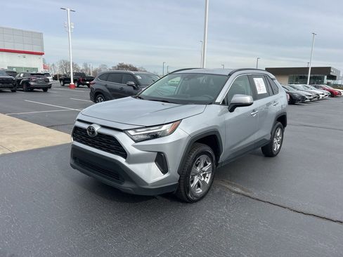 Used 2024 Toyota RAV4 XLE image 1
