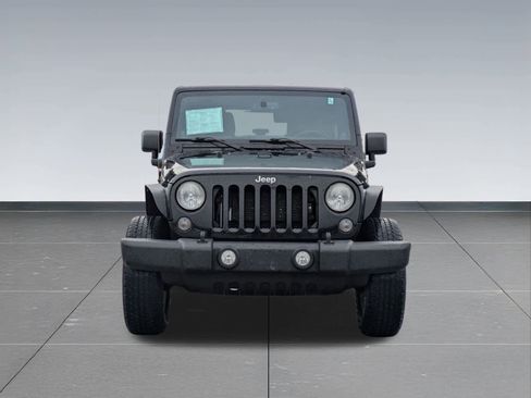 Used 2014 Jeep Wrangler Unlimited Sahara w/ Max Tow Package image 9