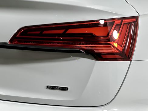 Used 2025 Audi Q5 2.0T Premium Plus w/ Premium Plus Package image 26