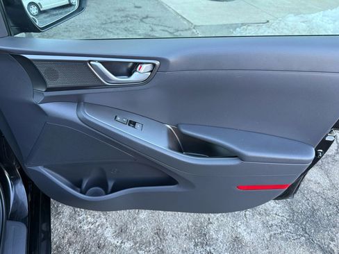 Used 2022 Hyundai Ioniq Blue image 17