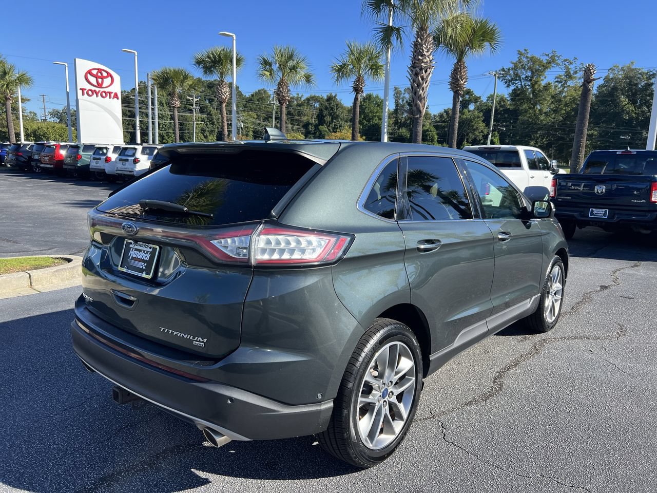 Used 2015 Ford Edge Titanium w/ Equipment Group 302A AWD/4WD image 10