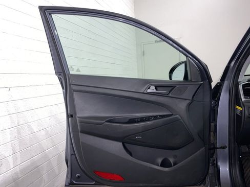 Used 2017 Hyundai Tucson SE Plus image 9