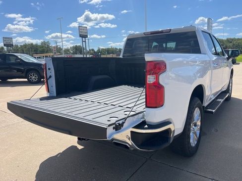 Used 2021 Chevrolet Silverado 1500 LTZ w/ LTZ Premium Package image 6