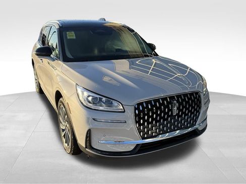 Used 2023 Lincoln Corsair Reserve w/ Equipment Group 201A image 2