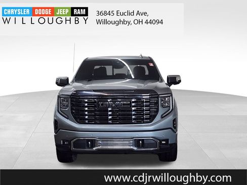 Used 2023 GMC Sierra 1500 Denali Ultimate AWD/4WD image 2