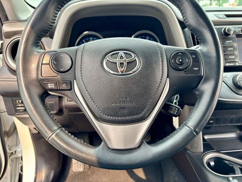 Used 2016 Toyota RAV4 XLE AWD/4WD image 25