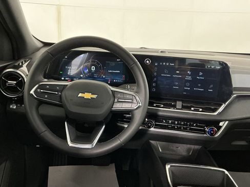 New 2026 Chevrolet Equinox LT AWD/4WD image 15