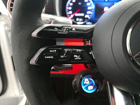 Used 2022 Mercedes-Benz SL 63 AMG 4MATIC image 37