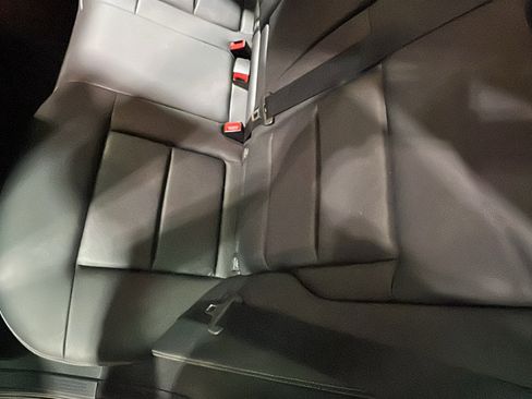 Used 2015 Mercedes-Benz E 350 4MATIC Sedan image 16