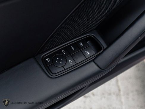 Used 2026 Porsche 911 Carrera RWD image 34