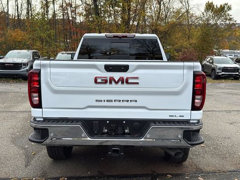 New 2026 GMC Sierra 2500 SLE image 4