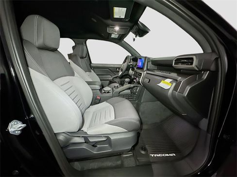 New 2025 Toyota Tacoma TRD Off-Road image 30