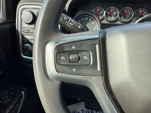 Used 2020 Chevrolet Silverado 1500 LT image 34