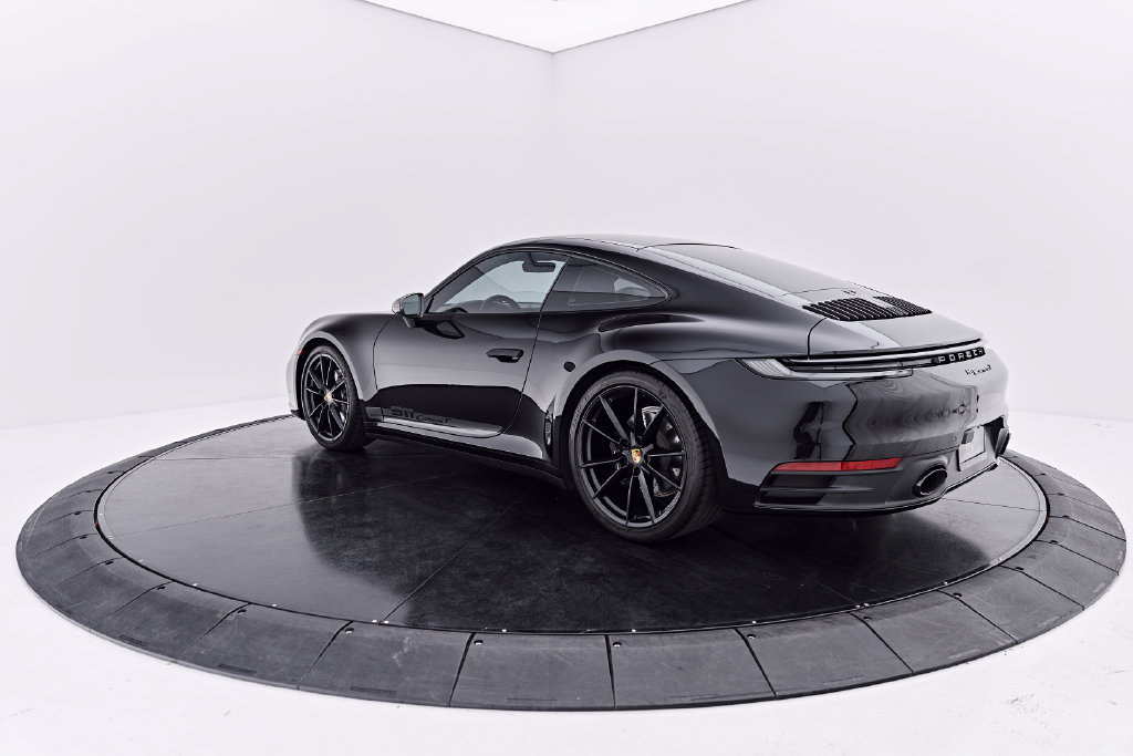 Used 2024 Porsche 911 Carrera T RWD image 11