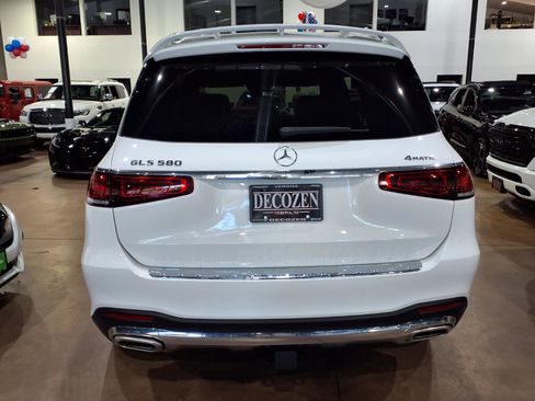 Used 2023 Mercedes-Benz GLS 580 4MATIC image 5