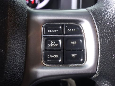 Used 2021 RAM 1500 Classic SLT image 13