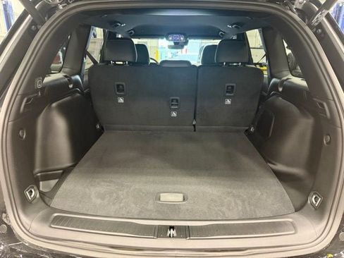 New 2025 Jeep Grand Cherokee Limited w/ Trailer Tow Package image 18