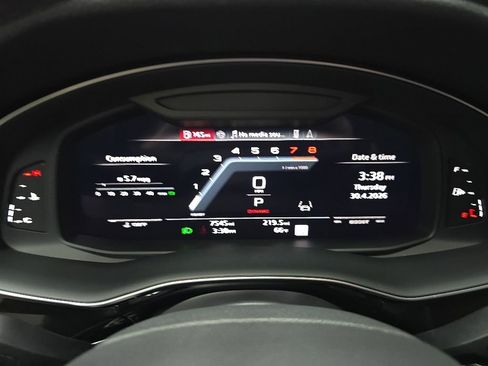 Used 2025 Audi SQ7 Prestige w/ Prestige Package AWD/4WD image 29