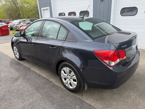 Used 2014 Chevrolet Cruze LS FWD image 6