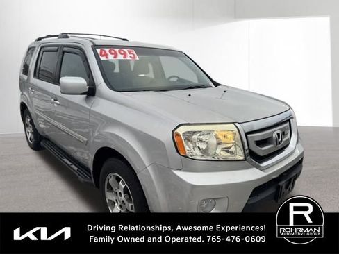 Used 2010 Honda Pilot Touring image 3