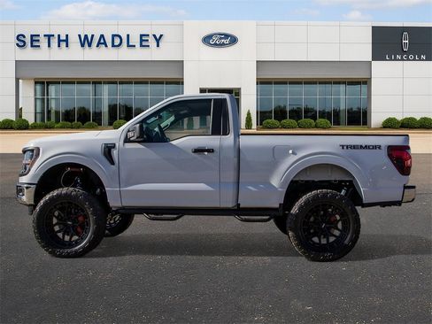 Used 2025 Ford F150 XL w/ Equipment Group 103A High image 9