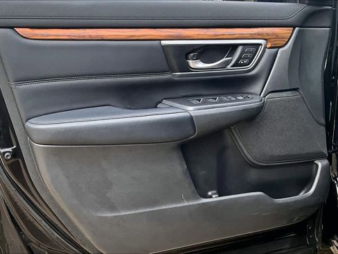 Used 2017 Honda CR-V Touring image 30