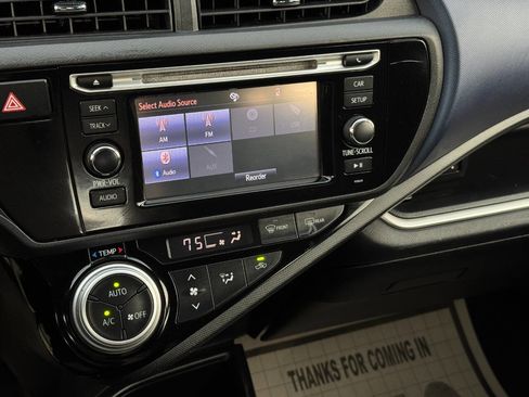 Used 2016 Toyota Prius C Two image 15