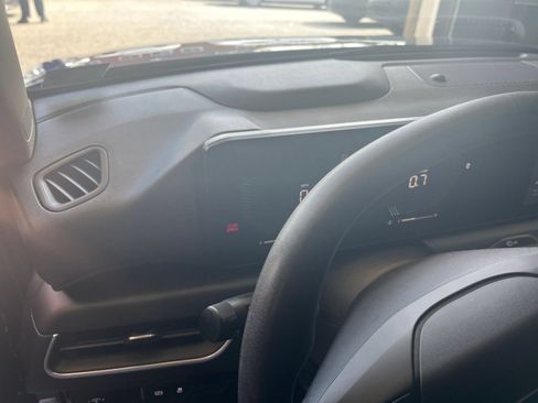 Used 2025 Kia K4 FWD image 35