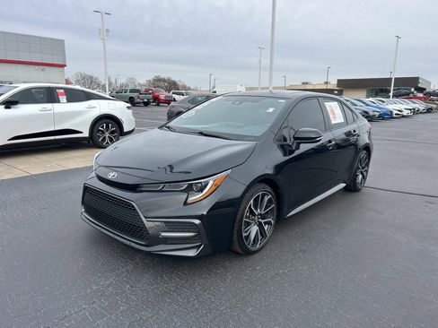 Used 2022 Toyota Corolla SE image 1