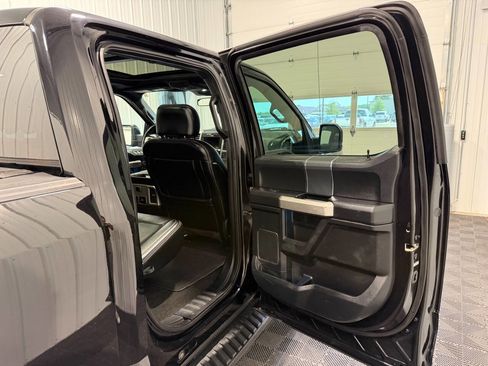 Used 2019 Ford F150 Lariat AWD/4WD image 12