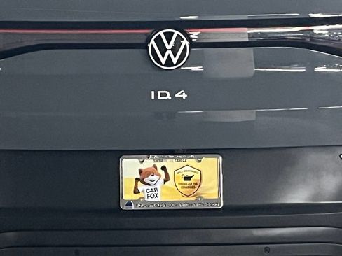 Certified 2024 Volkswagen ID.4 2WD image 35