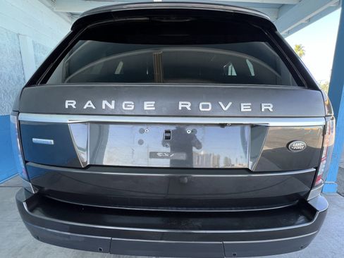 Used 2013 Land Rover Range Rover Supercharged image 4