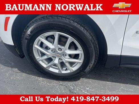 Used 2023 Chevrolet Equinox LT FWD image 28