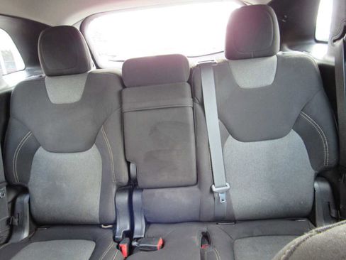 Used 2016 Jeep Cherokee Sport w/ Cold Weather Group image 14