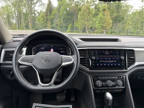 Used 2022 Volkswagen Atlas SE FWD image 11