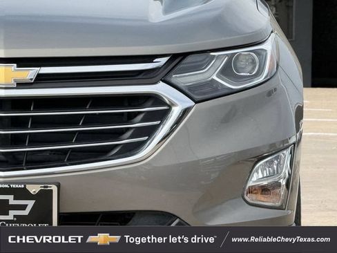 Used 2018 Chevrolet Equinox Premier FWD image 4