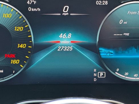 Used 2023 Mercedes-Benz GLC 300 4MATIC Coupe image 31