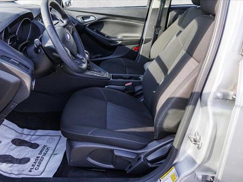 Used 2016 Ford Focus SE image 11