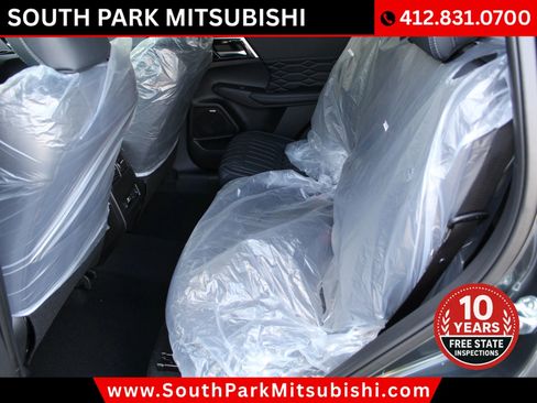 New 2025 Mitsubishi Outlander SEL image 15