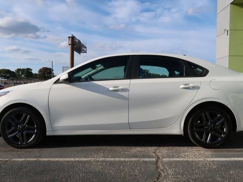 Used 2019 Kia Forte S image 6