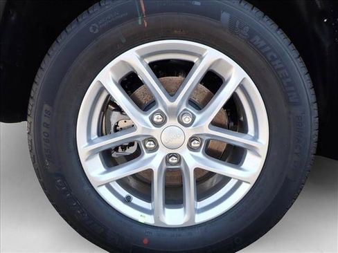 New 2025 Jeep Grand Cherokee Laredo X w/ Luxury Tech Group I image 7